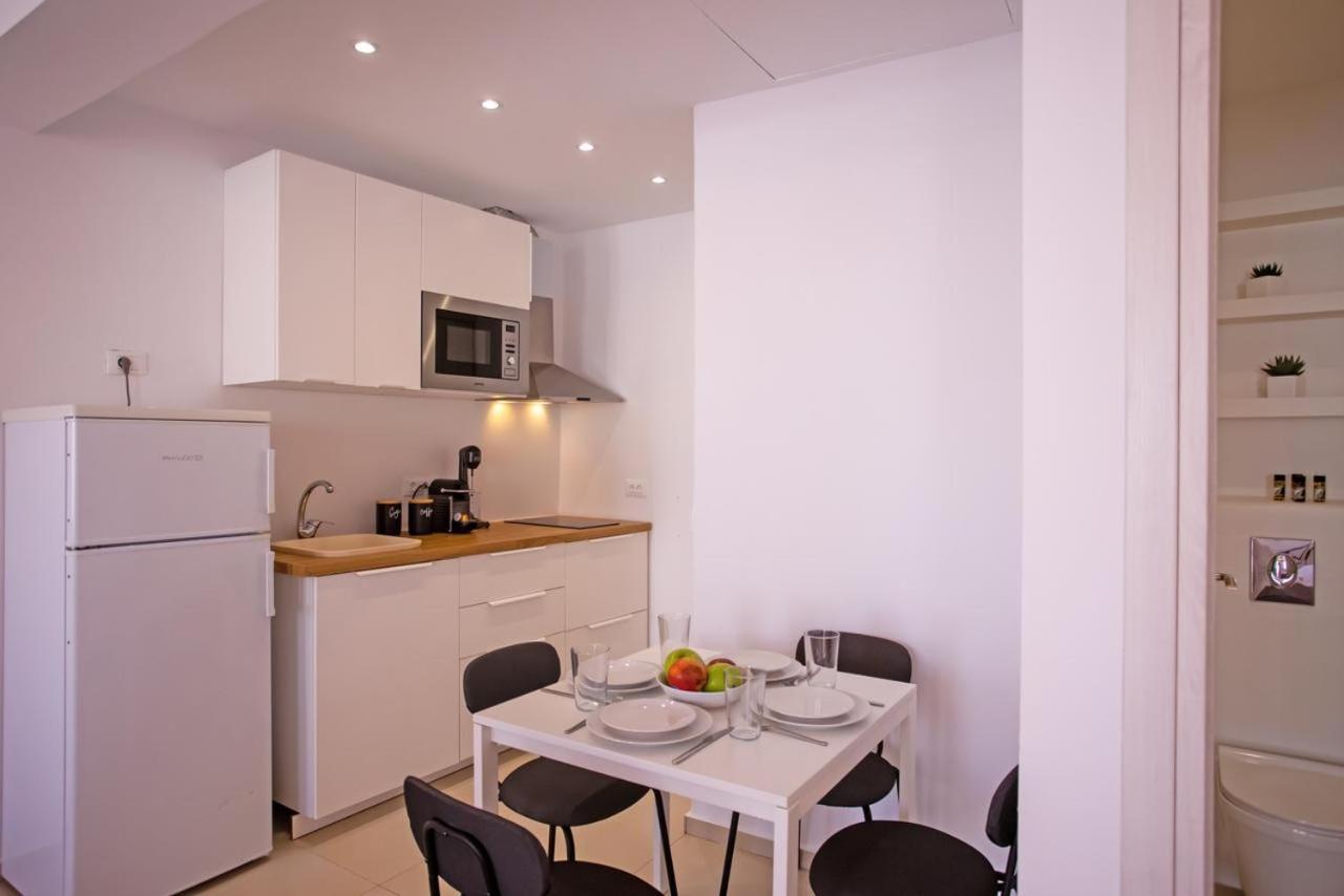 The Lavish Suite Mykonos Town Esterno foto