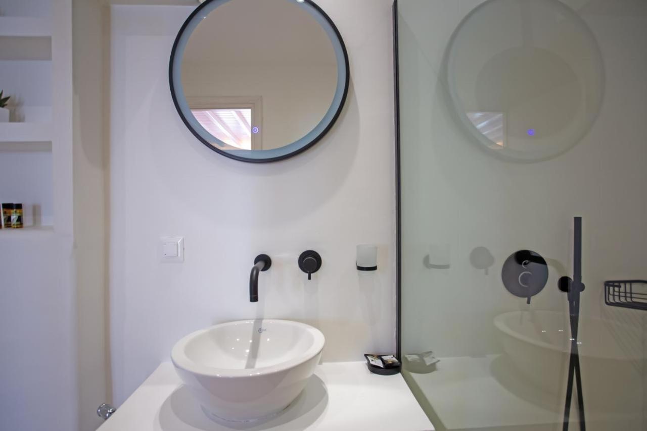 The Lavish Suite Mykonos Town Esterno foto